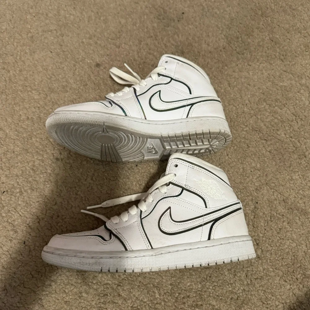 Jordan 1 Mid Iridescent Reflective Shoes - Picture 6 of 8